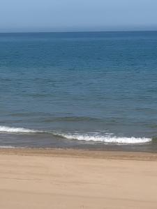 Garbí Beachfront Apartament - Primera línea con vistas al Mar Mediterraneo