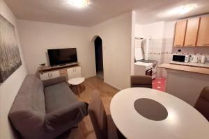 Apartment Tonio - right on the main square
