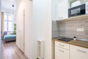 Mini Ultra Central Studio