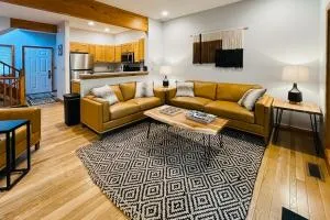 Chillaxin - Hazelton