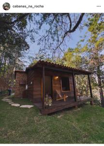 CABANAS na ROCHA IPÊ AMARELO