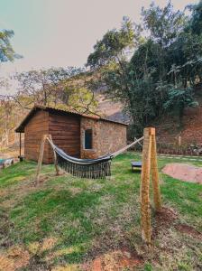 CABANAS na ROCHA IPÊ AMARELO