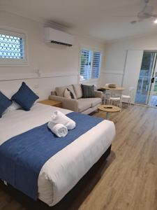 Cape Hillsborough Nature Tourist Park