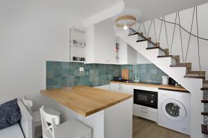 Playmar Entire Bungalow Newly Renovated