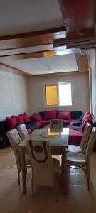 Appartement proche et vu plage corniche