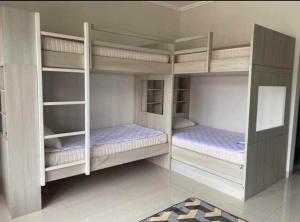 3 Bedrooms Vacation Villa in Semyniak