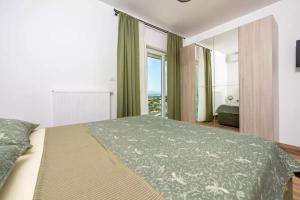 Apartment in Crikvenica 45025