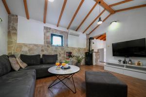 Family friendly house with a swimming pool Duge Njive, Zagora - 22311