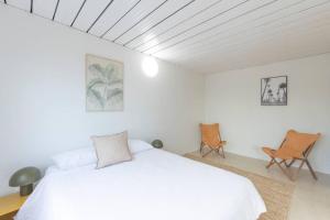 Dreamtime Beach Retreat - 4 Bedroom with Ocean View