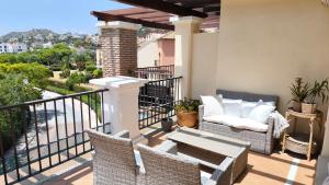 Las Jacarandas Penthouse with Stunning Views & Private Rooftop
