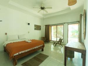 Phòng Giường Đôi Có Sân Hiên (Double Room with Terrace)