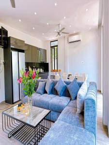 Chuỗi Villa Tuần Châu 8 Ngủ - Bể bơi riêng - sân vườn - BBQ