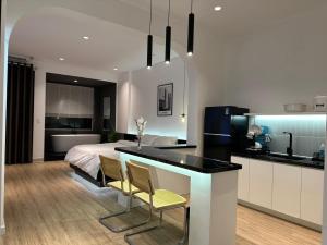 Căn hộ bồn tắm, ban công độc đáo ở Quận 10