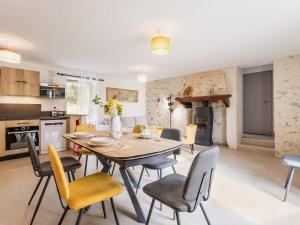 Ancien corps de ferme rénové avec jardin, terrasse et recharge EV, à 24 km de Nantes - FR-1-306-1282