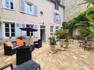 B&B / Chambres d'hotes Chambre cosy avec lit double et salle d-eau privative - Petit-dejeuner inclus - FR-1-591-603 : photos des chambres