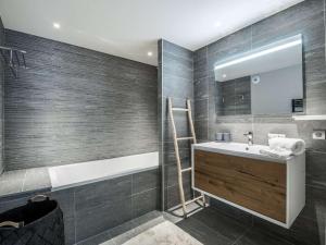 Courchevel 1550 - Appartement Tranquille pour 6, Balcon Sud-Est - FR-1-631-200