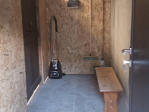 Appartement T3 rénové avec parking, terrasse et cour privative - FR-1-573-130