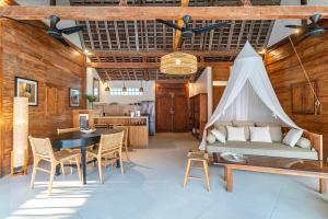 Villa Madah - Secluded & Romantic Retreat 1BR Near Umalas with Private Pool & View