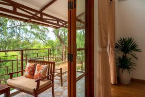 Nhà 3 Phòng Ngủ (Three-Bedroom House)