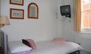 Single Room room in Colebrook Guest House