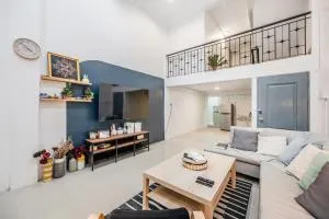 Roombix City House - Cozy House Near Bts For 12-RB4 - Phrakhanong