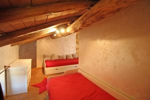 B&B / Chambres d'hotes L'etable des saveurs : Chambre Familiale