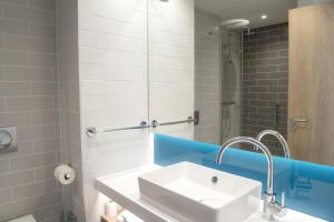 Hotels Holiday Inn Express Caen Epron by IHG : photos des chambres