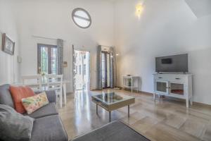 Santa Ana Free Parking Cordoba Center