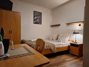 U Hajduka - 穆扎希赫尔