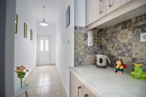 House of Flowers near beach