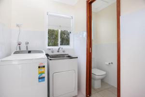 Stroll To Bennetts Beach