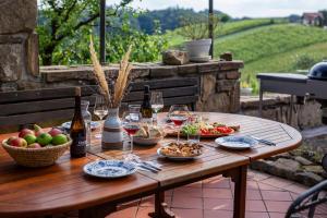 Herga Wine Estate - Old lady - Holiday Home