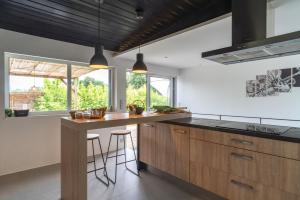 La LocOyarn - Maison avec parking privé