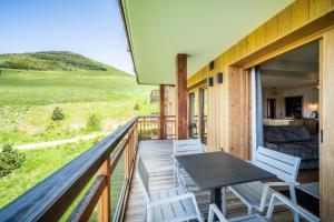 Residence Hameau de Clotaire Alpe dHuez - by EMERALD STAY