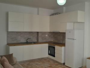 Apartment By The Beach