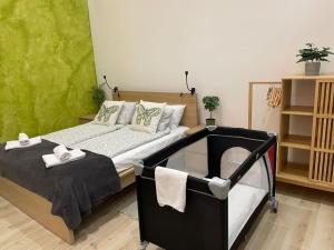 Studio Apartment in heart of Bartok Bela Boulevard