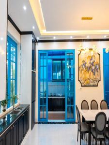 Villa 6 Ngủ - Sát biển - Bể bơi riêng - Trung tâm Bãi Cháy