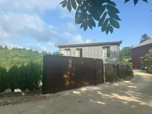 Guest House Maia - 提斯基斯迪里