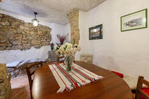 Nur 100 Meter zum Sandstrand mit mediterranem Garten