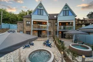 Dandy Villas Karpenisi Complex - Lux Chalets - Inflatable Pool-Hot Tub - Mirísi