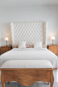 Sunrise & Pool Mairena Metro