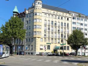 Hotels Hotel Esplanade : photos des chambres