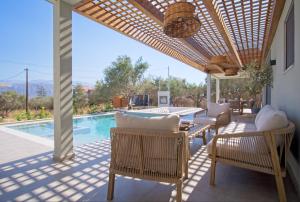 Villa Mourelo luxury villa in chania with private pool jacuzzi