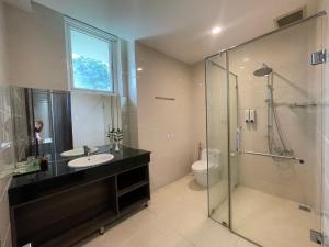 Căn hộ 3 phòng ngủ (Three Bedroom Apartment)