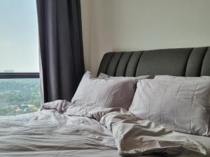 2 Rooms unit w Balcony & Spectacular view - 4 pax