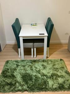 Luxurious heart flat