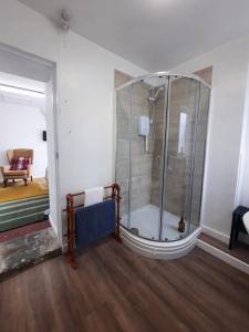 Chic Studio Near Cardiff Hub