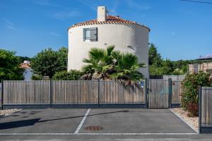 Maisons de vacances Gite La Tourette - Charme atypique : photos des chambres