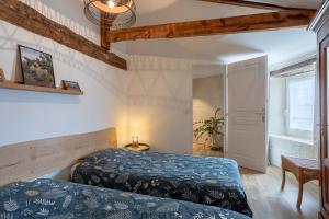 Maisons de vacances Gite La Tourette - Charme atypique : photos des chambres