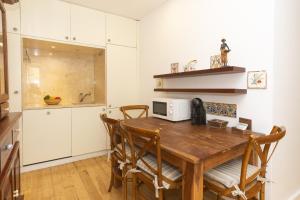 Apartment with terrace in downtown - TTL279